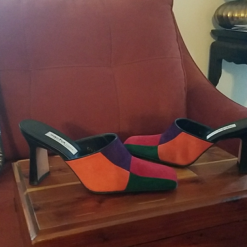 Sandals - Picture 2 of 3